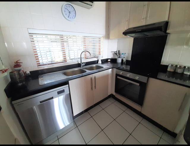 2 BEDROOM APARTMENT TO LET IN UMHLANGA CENTRAL
